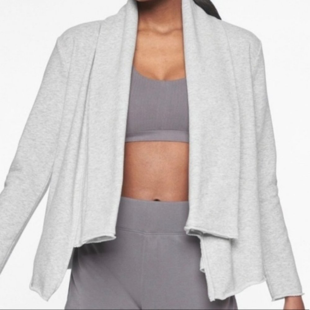Athleta Tranquility Wrap Sweater Cardigan in Heather Gray (XS)